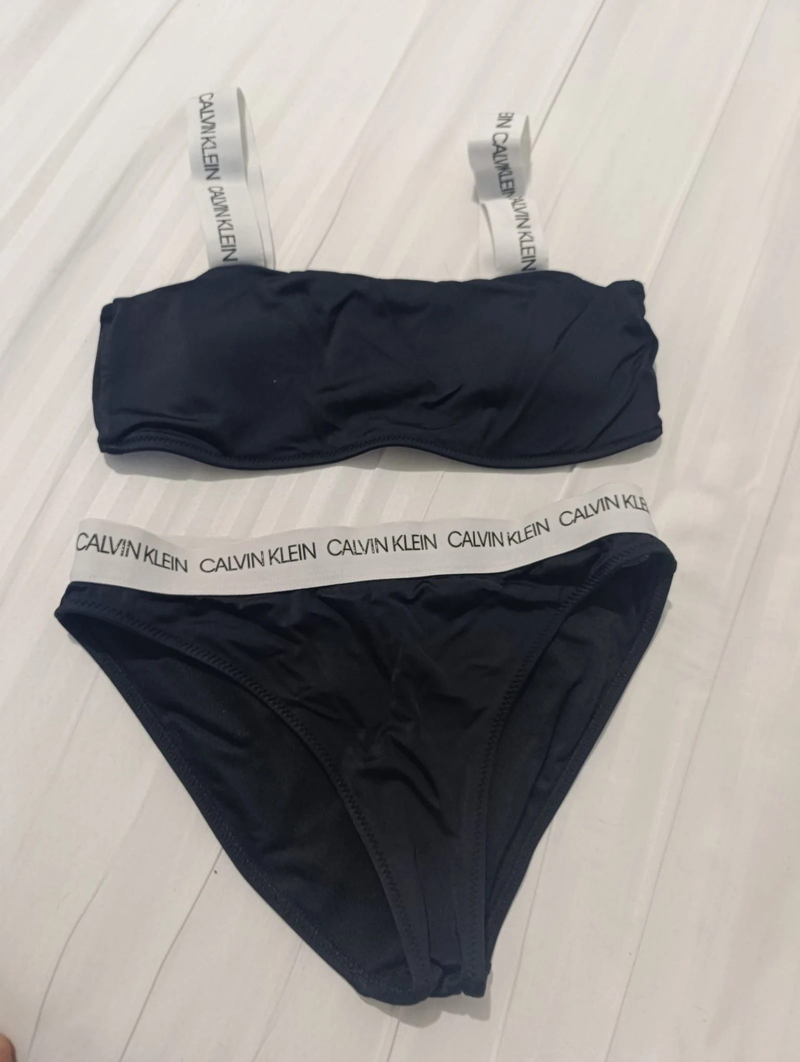 Bikini Calvin Klein talla XS